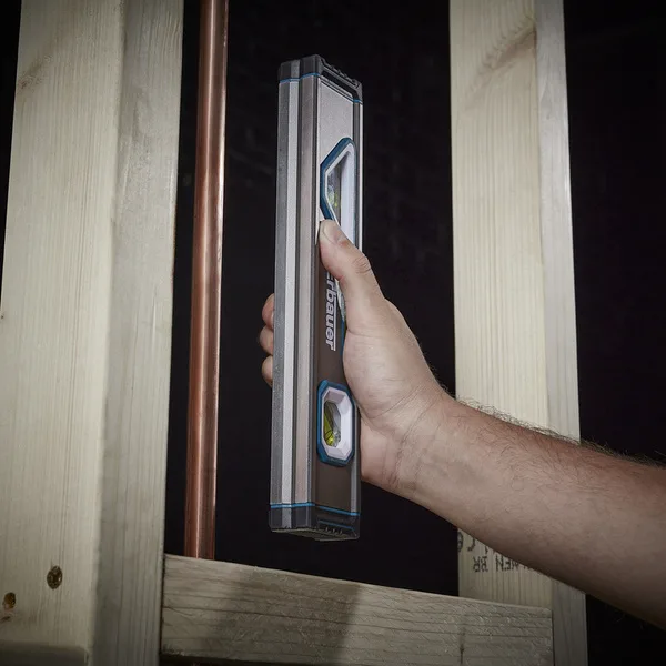 Nivel trapezoidal magnético 250 mm erbauer