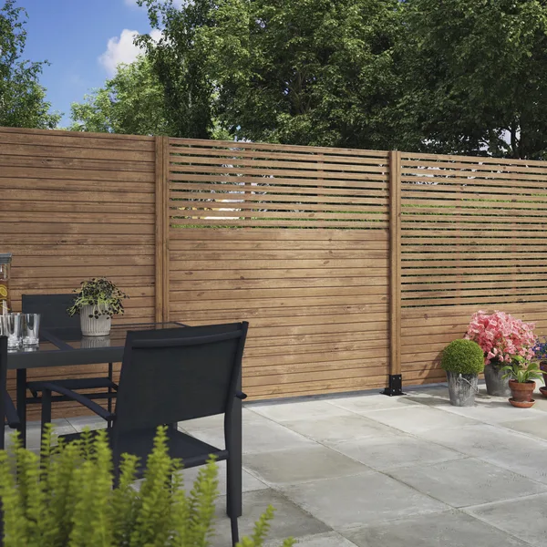 Lama cerramiento skimia marrón 180x13,3x2,7 cm  blooma