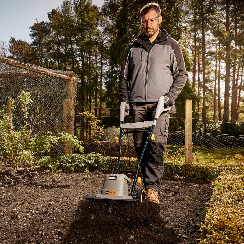 Motoazada eléctrico 1400 w 40 cm titan