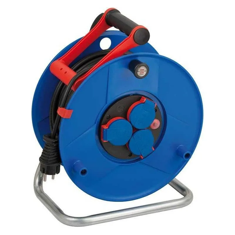 Enrollacables garant® ip44 con 3 tomas de corriente y cable bremaxx® at-n05v3v3-f3g1,5 de 50 m brennenstuhl 1208590007
