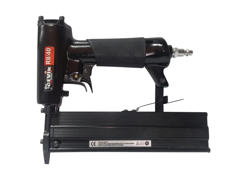 Clavadora neumática cevik pro r8/40 con presión máxima de 7 bares