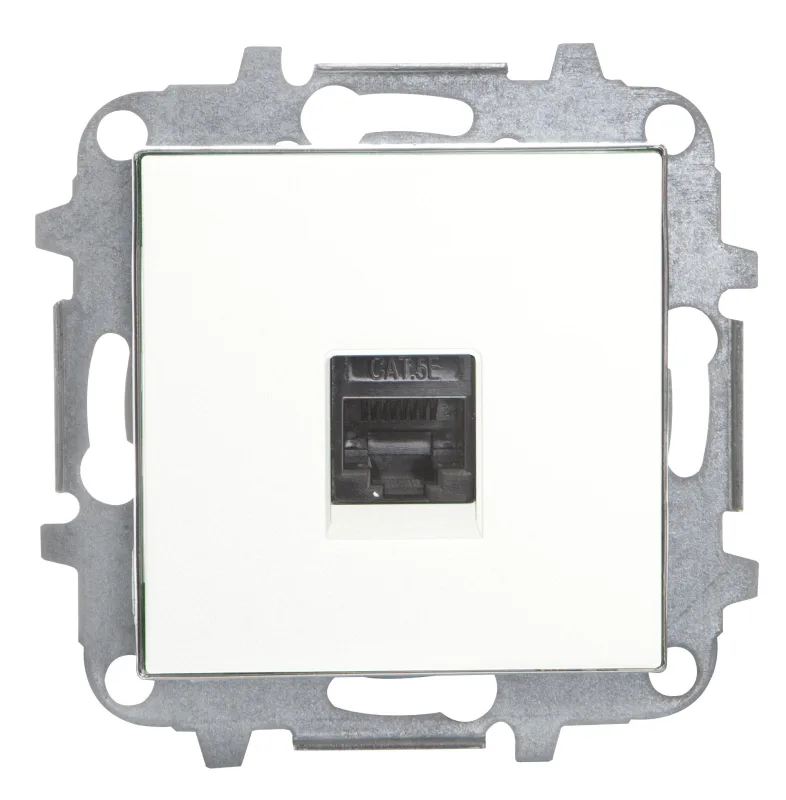 Toma de red niessen sky blanco