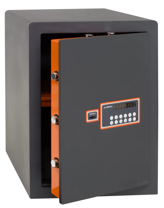 Caja fuerte arregui 180080 doble seguridad con código y con llave 52x38,5x36 cm