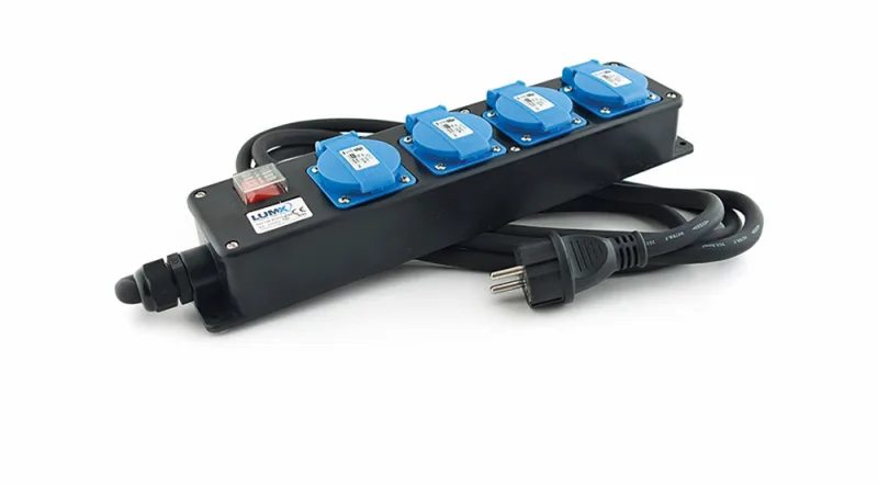 Regleta - 4 tomas - cable de 10 m repamine