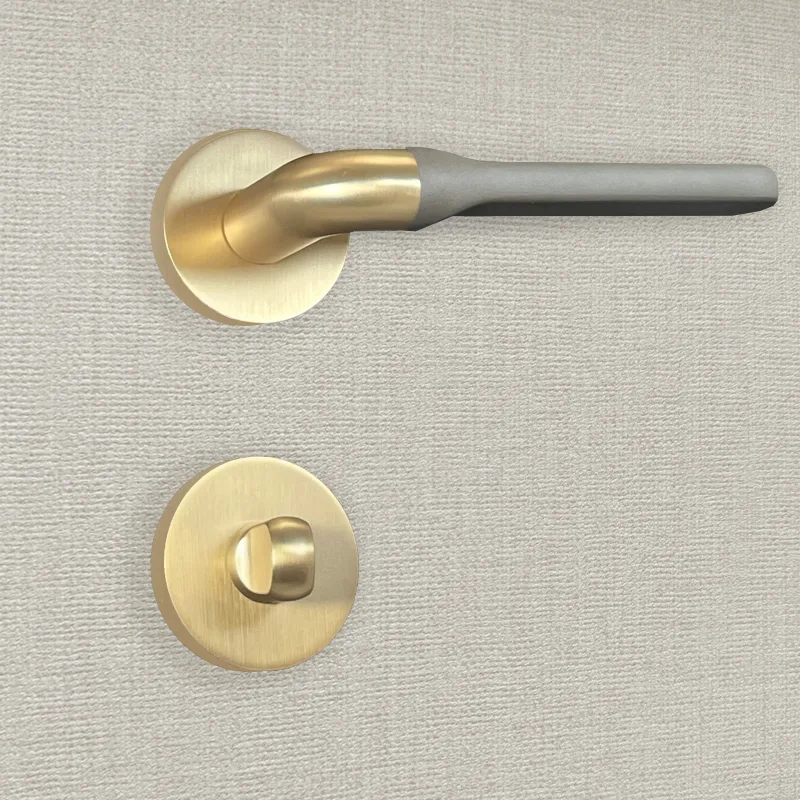 Manilla de diseño con acabado dorado y gris mate fabiana - katchmee