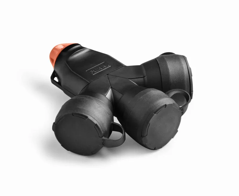 Adaptador triple schuko 2p+t goma 16a 250v ip54 famatel