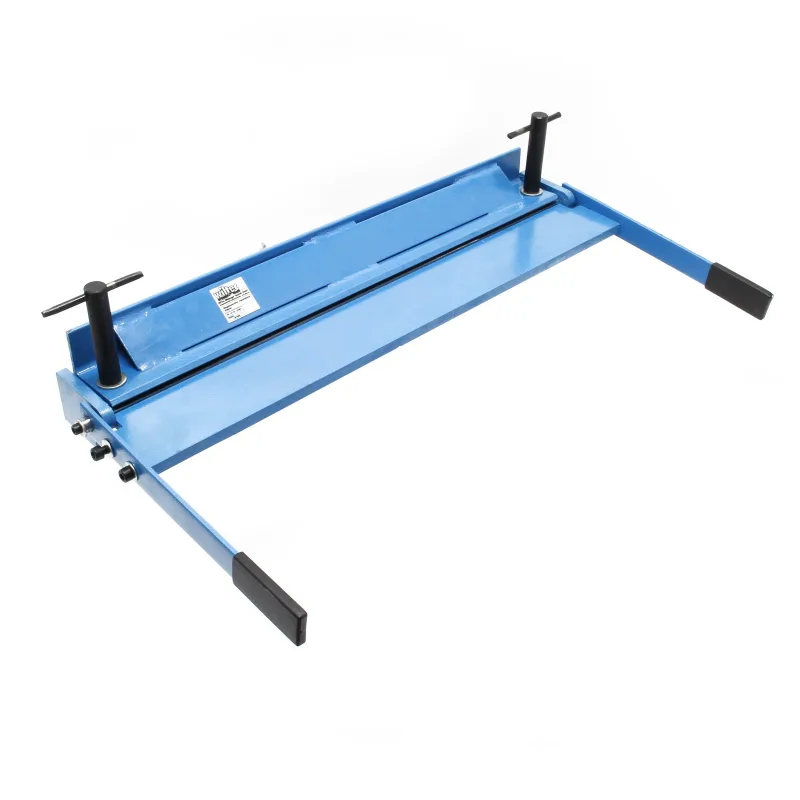 Curvadora de chapa metal manual 550mm con ángulo de flexión máx. 135° y capacidad de doblado 1,2mm