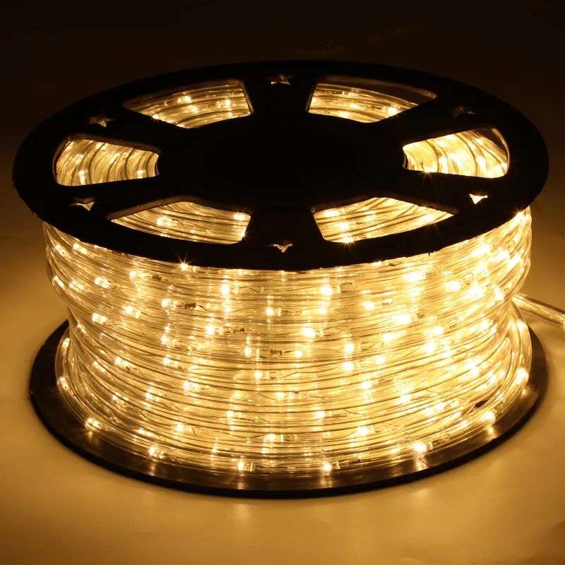 Luz led de exterior en cuerda - 30 metros - blanco cálido