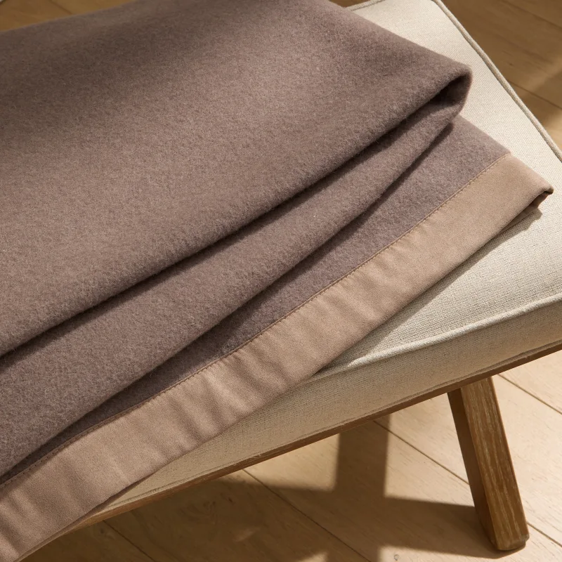 El Corte Inglés - Manta de cama pura lana virgen Princess El Corte Inglés.