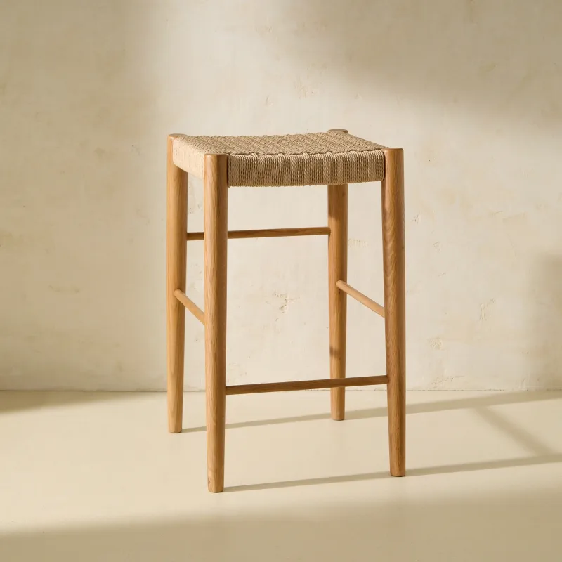 El Corte Inglés - Taburete de madera de acacia Lumpur.