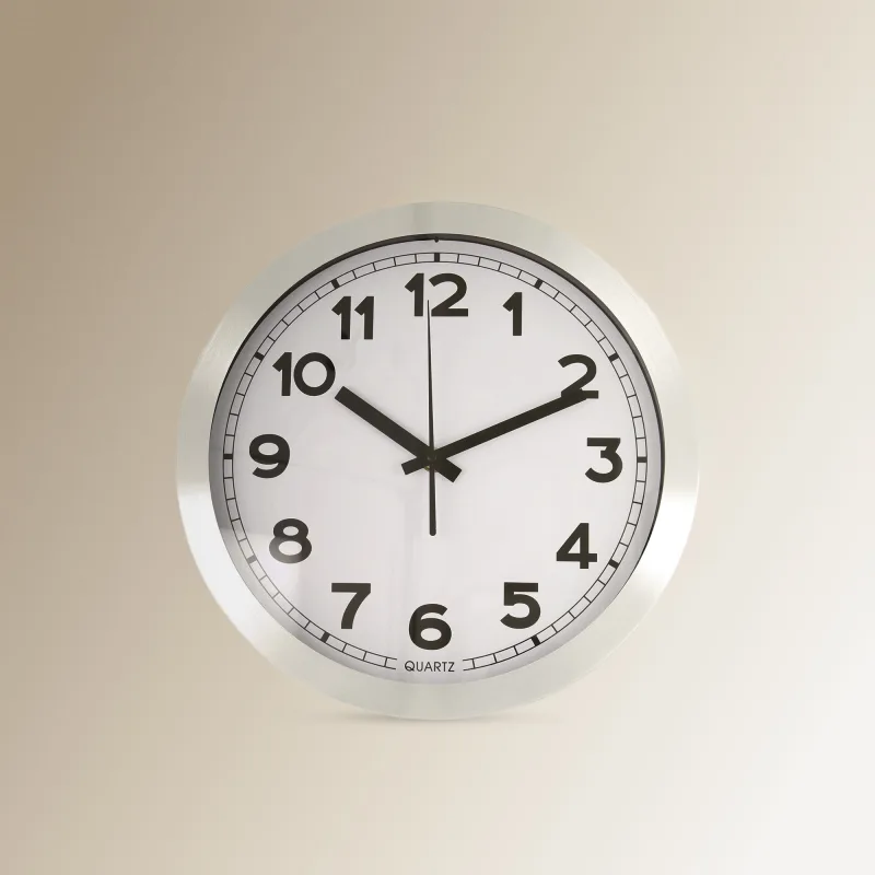 El Corte Inglés - Reloj de pared plateado con fondo blanco Praga El Corte Inglés.