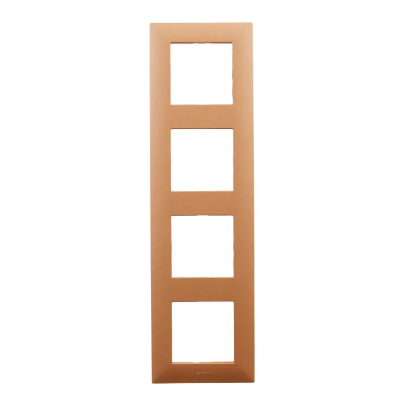 Legrand - Marco cuádruple Niloé Step.