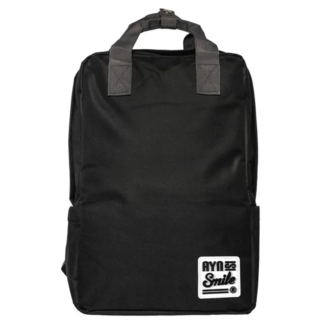 Smile - Mochila Smile Penny negra para portátiles hasta 16' y con salida para auriculares.