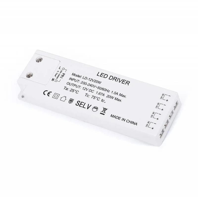 Fuente de alimentación dc12v/20w/17a 4 salidas