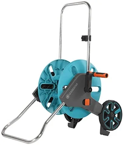 Gardena CleverRoll M: Carro para mangueras con una capacidad de hasta 60 m, particularmente estable, con clip para almacenar jeringas, antigoteo, lado de manivela libremente seleccionable (18511-20)