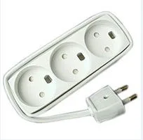 Microconnect GRUELU4H015 base múltiple 1,5 m 4 salidas AC Interior Blanco