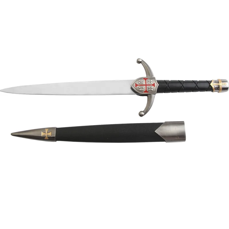Daga Templaria con pomo y guarda de color níquel y la empuñadura en negro con una longitud total de 40.5 cm