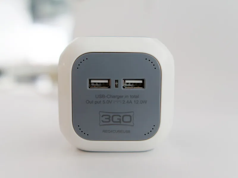 3GO REG4CUBEUSB base múltiple 1,4 m 4 salidas AC Interior Gris, Blanco