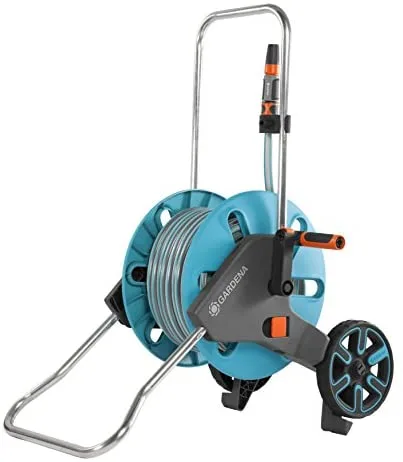 Gardena CleverRoll M Set: carrete de manguera con manguera clásica de 20 m y jeringa y accesorio de clip para almacenamiento, tope de goteo, lado de manivela libremente seleccionable (18513-88)