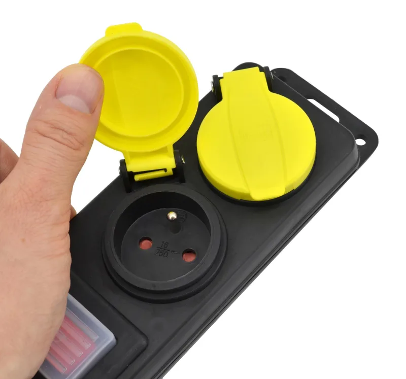 Extensión para taller Awtools, modelo 5-gniazdos 3,0m con conexión a tierra e interruptor, protección IP44, 3x1,5mm, ideal para uso industrial, cable resistente y seguro.