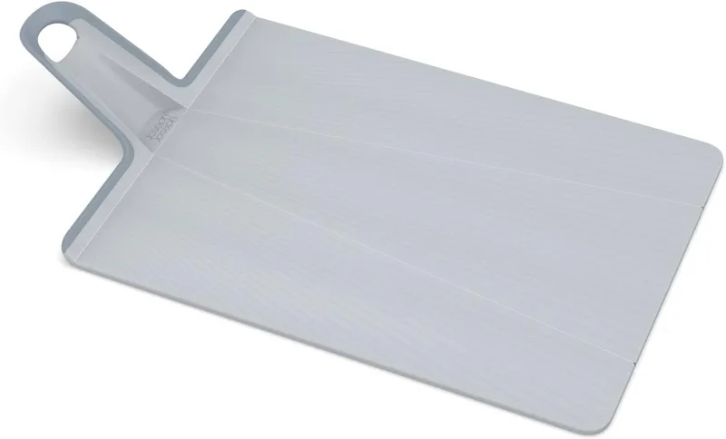 Tabla de Cortar Plegable Azul Chop2Pot™ Plus, Multifuncional, Antideslizante, Resistente, Plegable para Facilitar Almacenamiento, Apta para Lavavajillas, Ideal para Cortar y Servir Alimentos