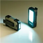 Linterna multifuncional Tiross 3W COB 300 lm 3xLR03, luz eficiente en un formato práctico y versátil.