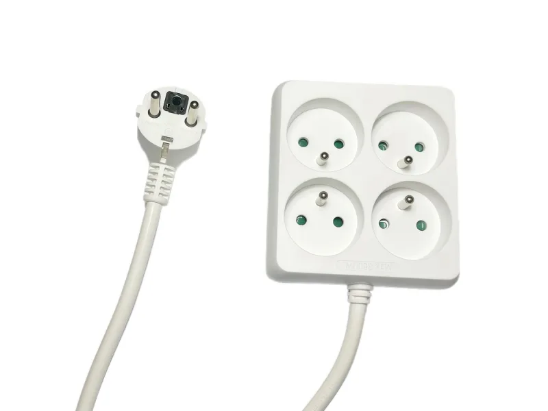 4-way power strip square