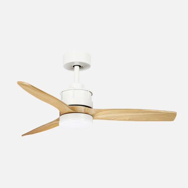 ABRILA - Ventilador DC Barrax 18W | 3 Aspas | 6 Velocidades | LED Integrado | Luz Opcional | Control Remoto | 35/45x106x106 cm | Blanco/Haya