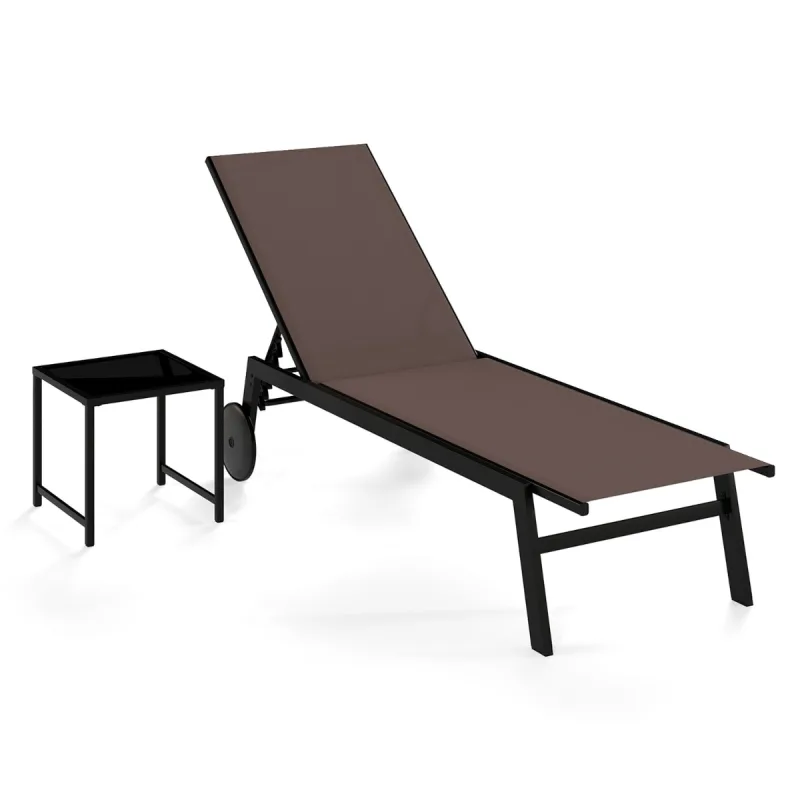 Costway Conjunto 2 Piezas Tumbona Patio Tela Transpirable Respaldo Ajustable Ruedas Mesa Cristal Templado Muebles Exterior Marrón